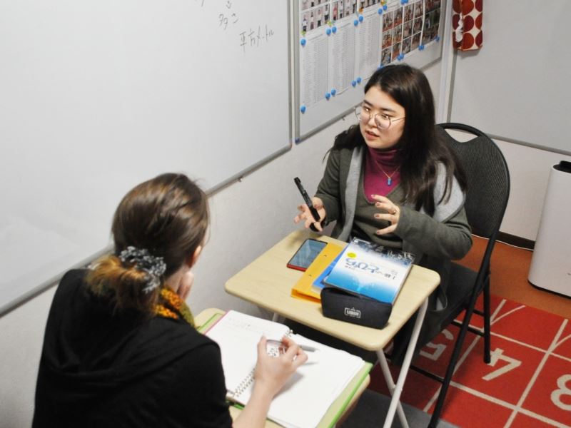 Koga Sensei teaching at the Fuji Japanese Language School Fukuoka