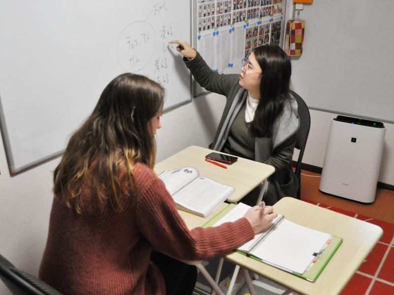 Koga Sensei teaching at the Fuji Japanese Language School Fukuoka