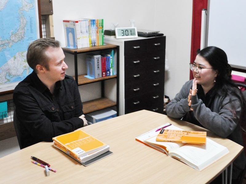 Koga Sensei teaching at the Fuji Japanese Language School Fukuoka